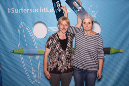 Auch die Erwachsenen hatten Spass an der Schneider Fotobox auf der You 2019 in Berlin.