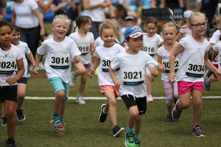 Die Kleinsten durften als Erstes starten beim Schneider-Run 2019.