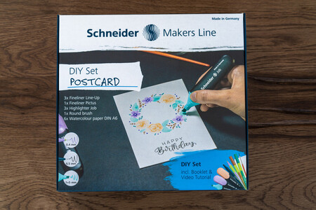 DIY set Schneider pour réaliser de manière créative ses propres cartes postales avec différents motifs et messages personnels.
