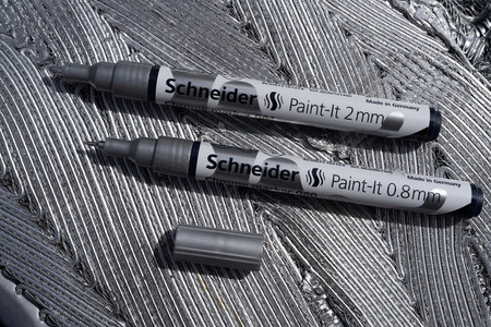 Schneider Chrome marker Paint-It 060 and 061. The liquid chrome gives a special look to almost all smooth, dark, non-absorbent object surfaces.