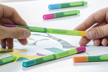 Schneider’s new fineliners and fibrepens “Link-it” are striking innovations with high quality and special design, functionality and sustainability.