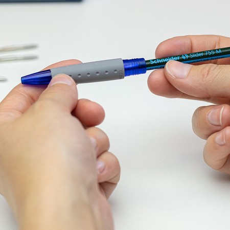 Slider 755 bleue Épaisseurs de trait M Recharges pour stylos à bille by Schneider